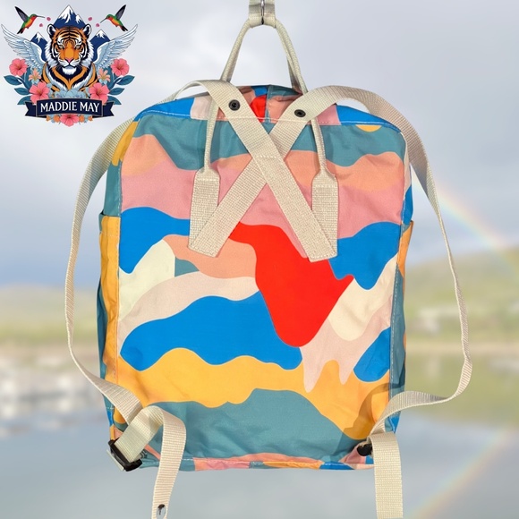 🌟Fjällräven: Kånken "Spring Landscape" Art Special Edition Backpack (NWOT)🌟 - Picture 4 of 11